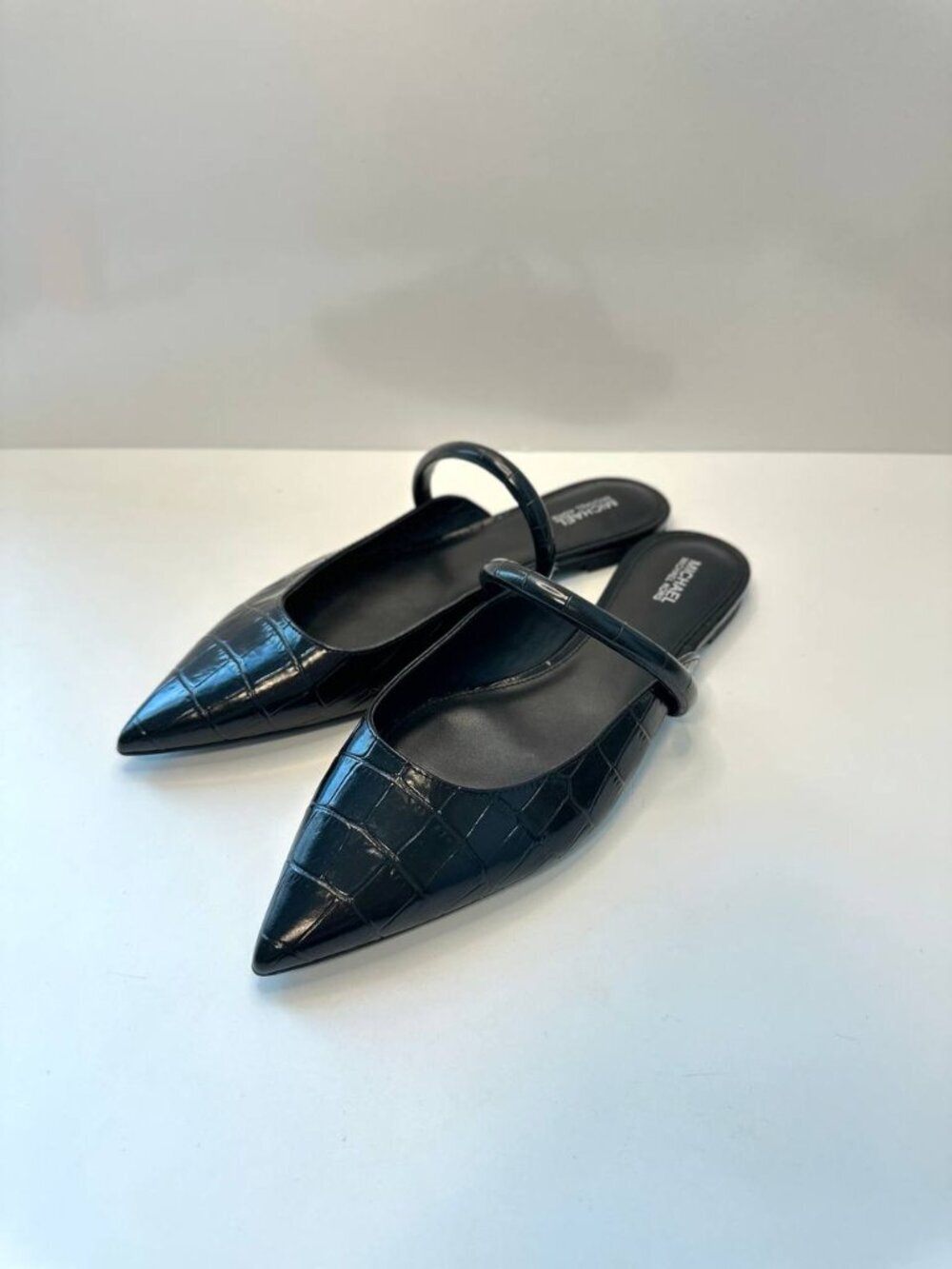 MICHAEL Michael Kors Jessa Flex Crocodile-Embossed Leather Mules – Size 9M